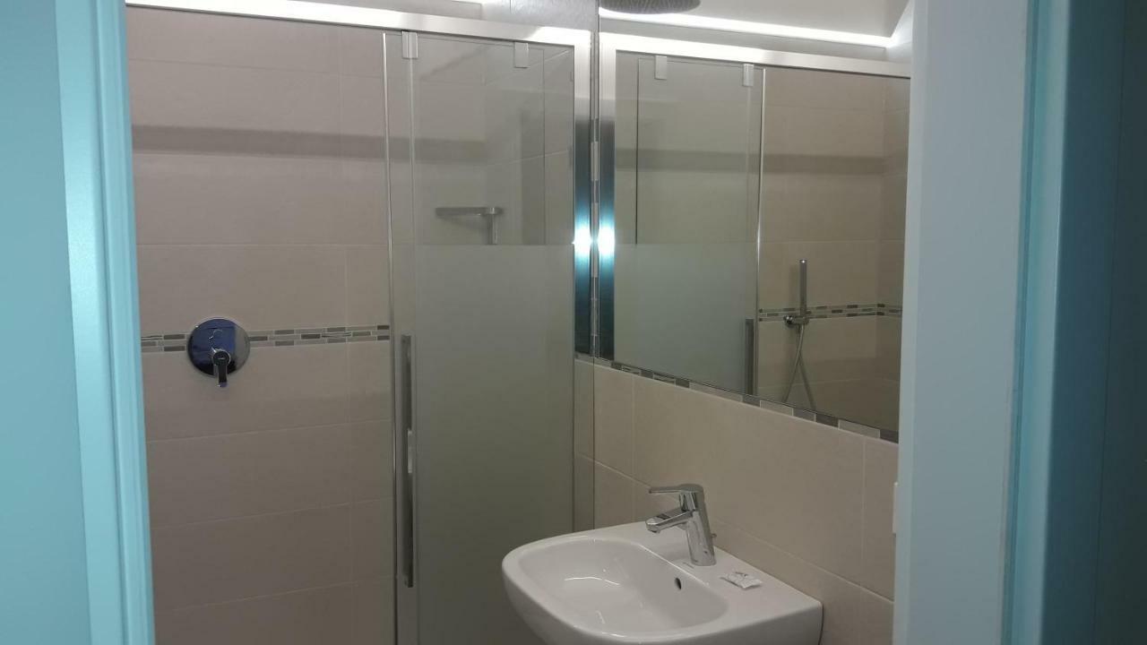 Hotel Lux Мерано Экстерьер фото